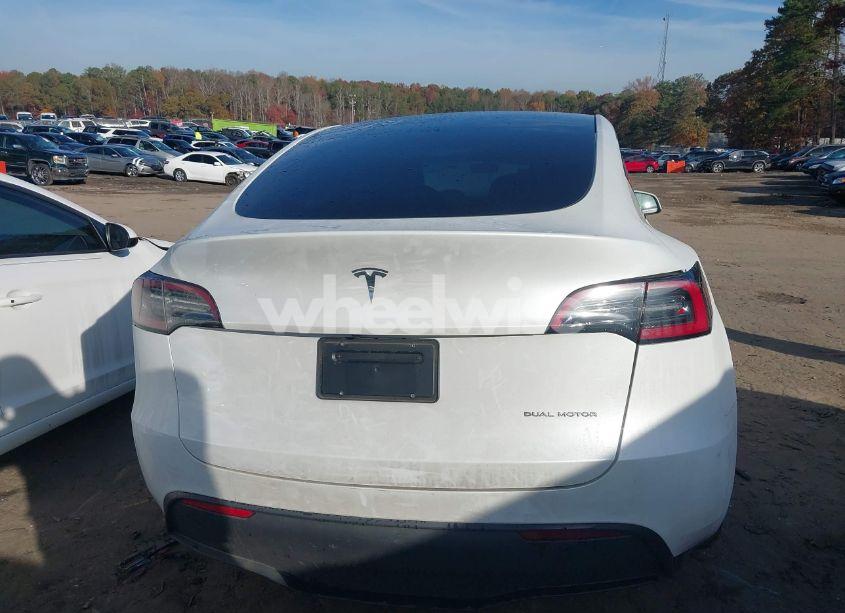 Photo 16 of 2023 Tesla Model Y AWD/LONG RANGE DUAL MOTOR ALL-WHEEL DRIVE (VIN 7SAYGDEE3PA130666)