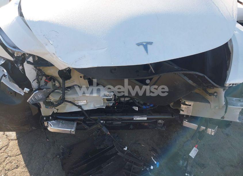 Photo 6 of 2023 Tesla Model Y AWD/LONG RANGE DUAL MOTOR ALL-WHEEL DRIVE (VIN 7SAYGDEE3PA130666)