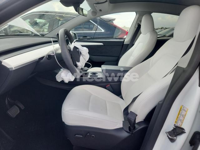 Photo 3 of 2023 TESLA MODEL Y (VIN 7SAYGDEE3PA147497)