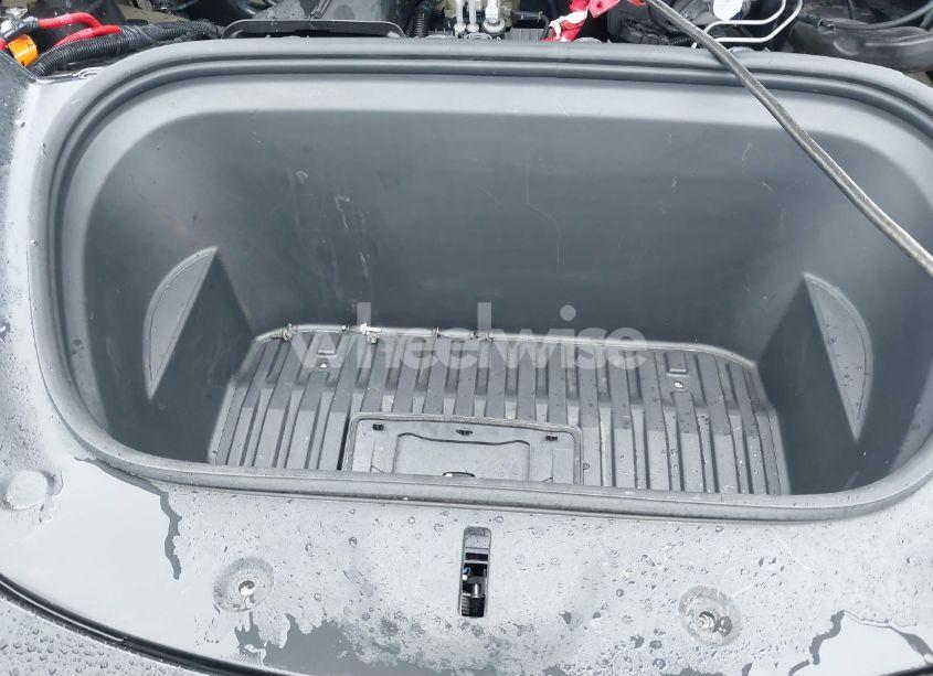 Photo 10 of 2023 Tesla Model Y AWD/LONG RANGE DUAL MOTOR ALL-WHEEL DRIVE (VIN 7SAYGDEE3PA173582)