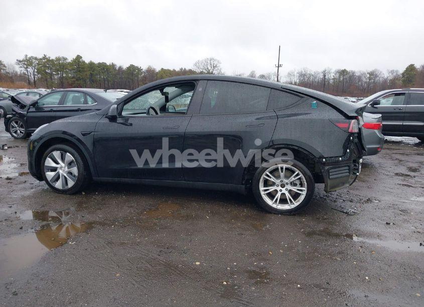 Photo 14 of 2023 Tesla Model Y AWD/LONG RANGE DUAL MOTOR ALL-WHEEL DRIVE (VIN 7SAYGDEE3PA173582)