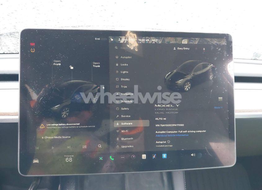 Photo 18 of 2023 Tesla Model Y AWD/LONG RANGE DUAL MOTOR ALL-WHEEL DRIVE (VIN 7SAYGDEE3PA173582)