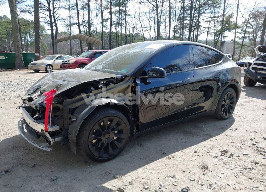 Photo 2 of 2023 Tesla Model Y AWD/LONG RANGE DUAL MOTOR ALL-WHEEL DRIVE (VIN 7SAYGDEE3PA193363)