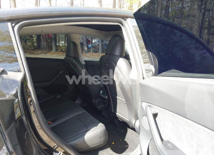 Photo 8 of 2023 Tesla Model Y AWD/LONG RANGE DUAL MOTOR ALL-WHEEL DRIVE (VIN 7SAYGDEE3PA193363)