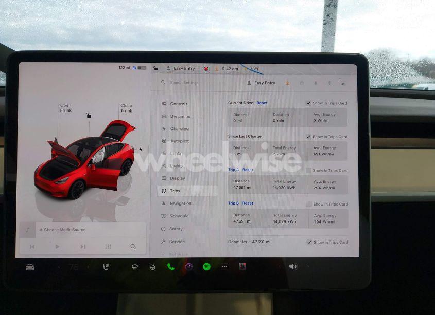 Photo 7 of 2023 Tesla Model Y AWD/LONG RANGE DUAL MOTOR ALL-WHEEL DRIVE (VIN 7SAYGDEE3PF618454)