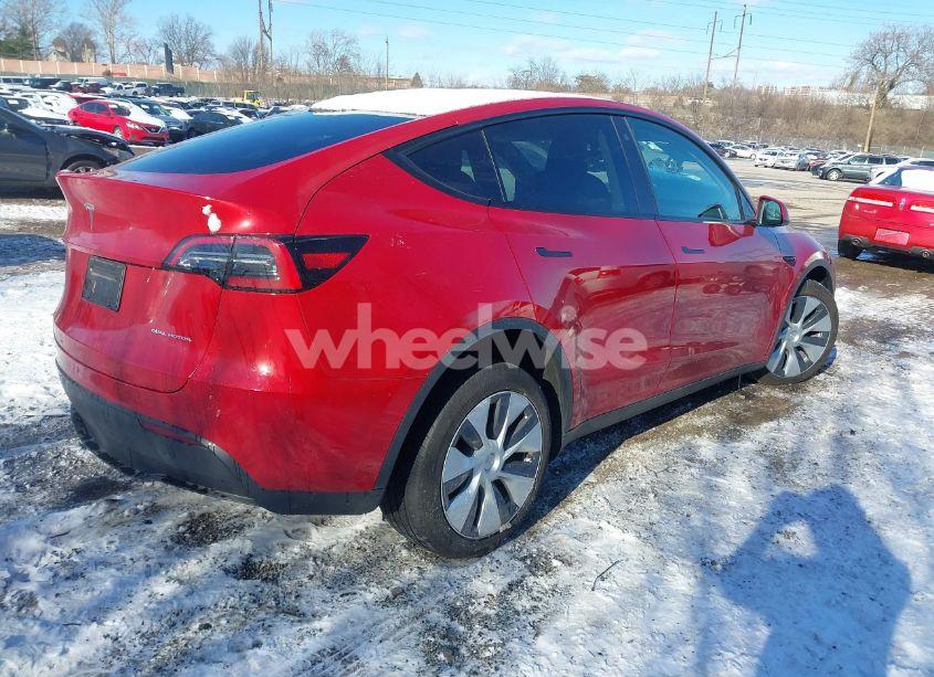Photo 4 of 2023 Tesla Model Y AWD/LONG RANGE DUAL MOTOR ALL-WHEEL DRIVE (VIN 7SAYGDEE3PF689301)