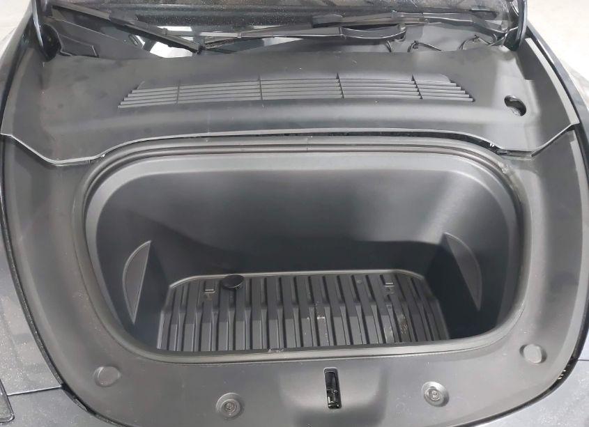 Photo 10 of 2023 Tesla Model Y AWD/LONG RANGE DUAL MOTOR ALL-WHEEL DRIVE (VIN 7SAYGDEE3PF715864)