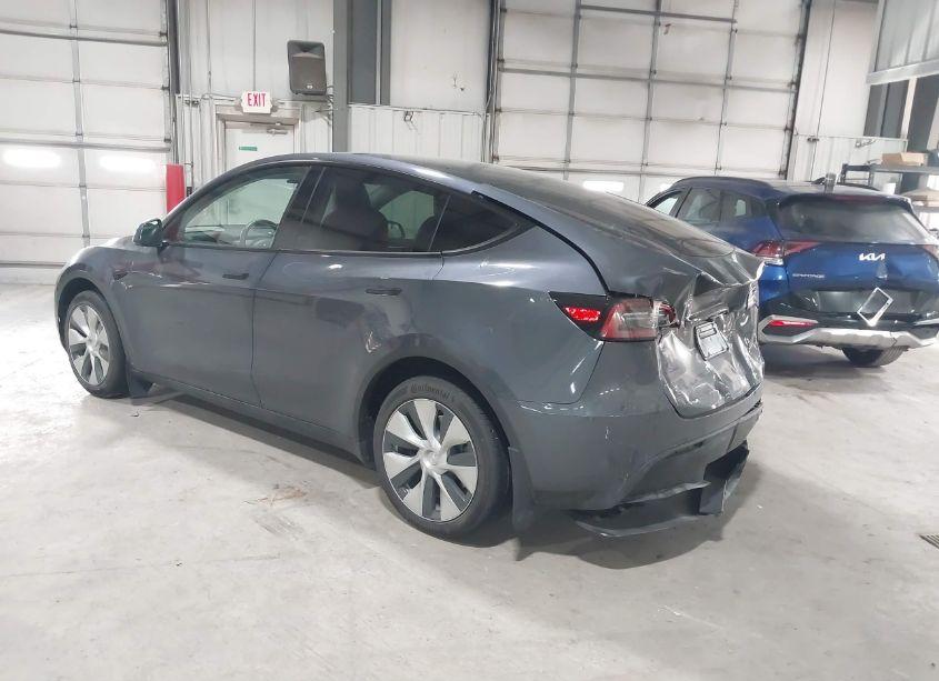 Photo 3 of 2023 Tesla Model Y AWD/LONG RANGE DUAL MOTOR ALL-WHEEL DRIVE (VIN 7SAYGDEE3PF715864)