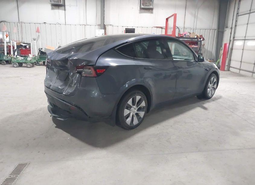 Photo 4 of 2023 Tesla Model Y AWD/LONG RANGE DUAL MOTOR ALL-WHEEL DRIVE (VIN 7SAYGDEE3PF715864)