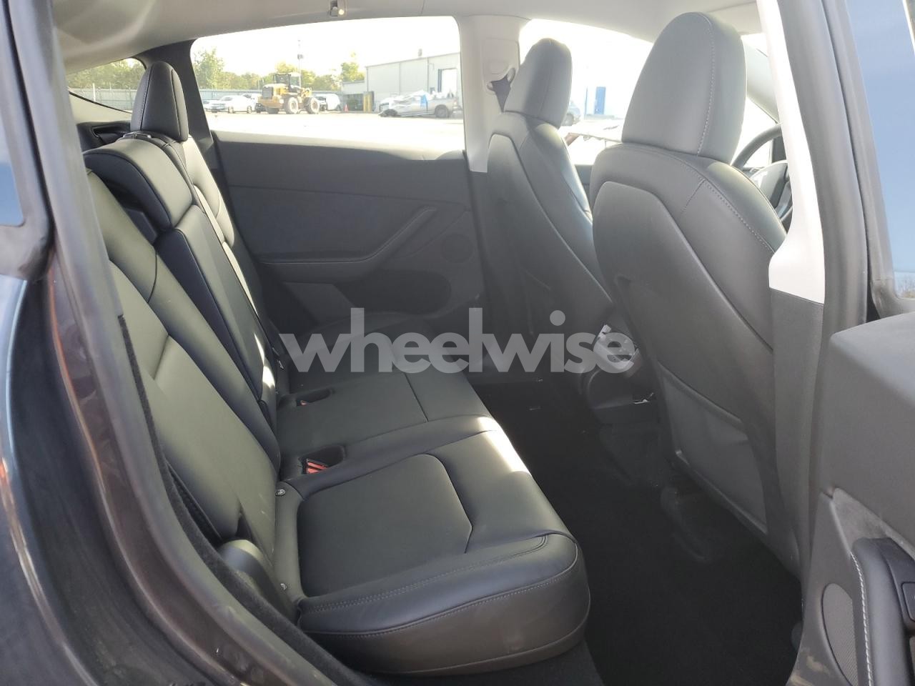 Photo 11 of 2024 TESLA MODEL Y (VIN 7SAYGDEE3RA218426)