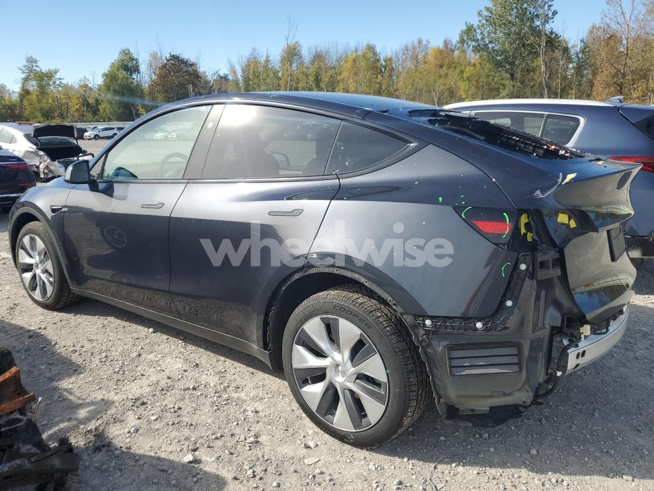 Photo 2 of 2024 TESLA MODEL Y (VIN 7SAYGDEE3RA218426)