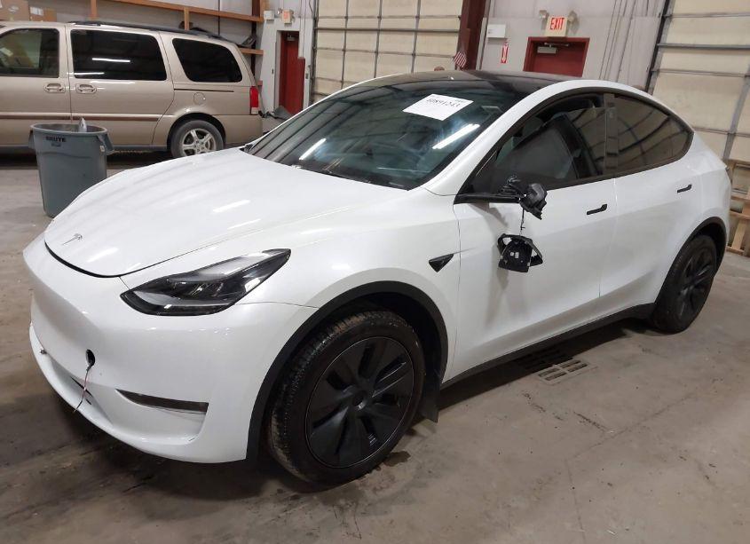 Photo 2 of 2024 Tesla Model Y LONG RANGE DUAL MOTOR ALL-WHEEL DRIVE (VIN 7SAYGDEE3RA301337)