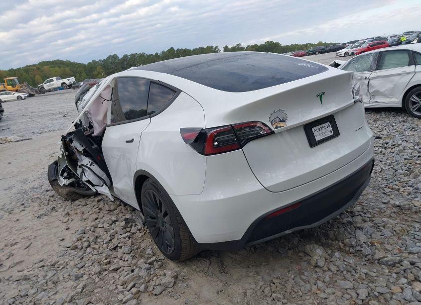 Photo 3 of 2024 Tesla Model Y LONG RANGE DUAL MOTOR ALL-WHEEL DRIVE (VIN 7SAYGDEE3RA317909)