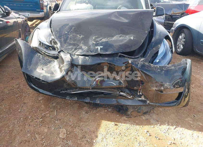 Photo 6 of 2024 Tesla Model Y LONG RANGE DUAL MOTOR ALL-WHEEL DRIVE (VIN 7SAYGDEE3RA329560)