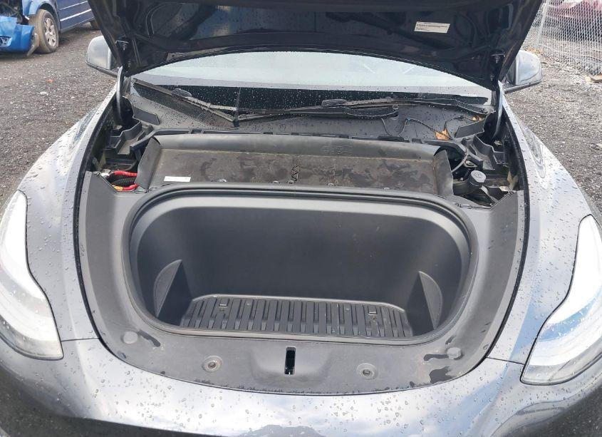 Photo 10 of 2024 Tesla Model Y LONG RANGE DUAL MOTOR ALL-WHEEL DRIVE (VIN 7SAYGDEE3RF033716)