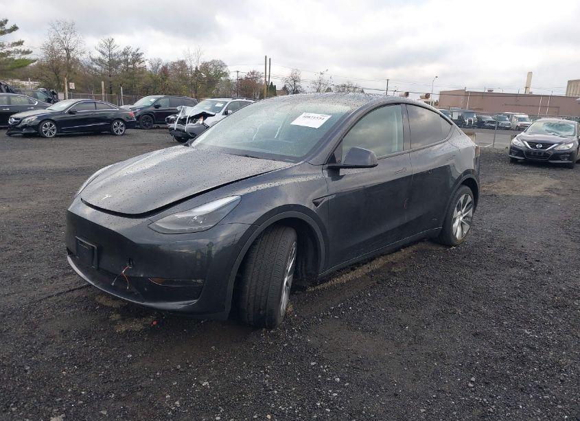 Photo 2 of 2024 Tesla Model Y LONG RANGE DUAL MOTOR ALL-WHEEL DRIVE (VIN 7SAYGDEE3RF033716)
