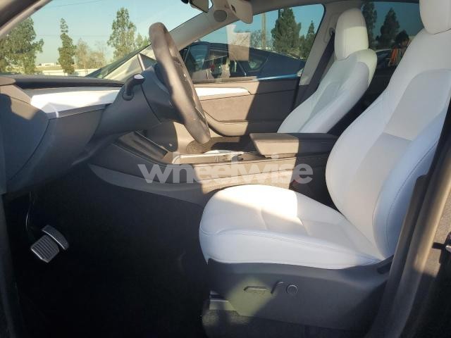 Photo 6 of 2024 TESLA MODEL Y (VIN 7SAYGDEE3RF066375)