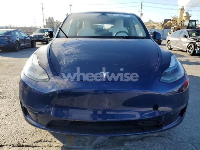 Photo 2 of 2024 TESLA MODEL Y (VIN 7SAYGDEE3RF082981)