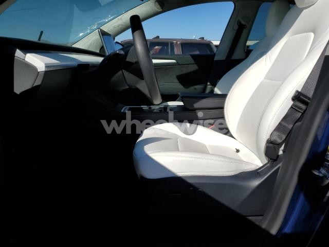 Photo 6 of 2024 TESLA MODEL Y (VIN 7SAYGDEE3RF082981)