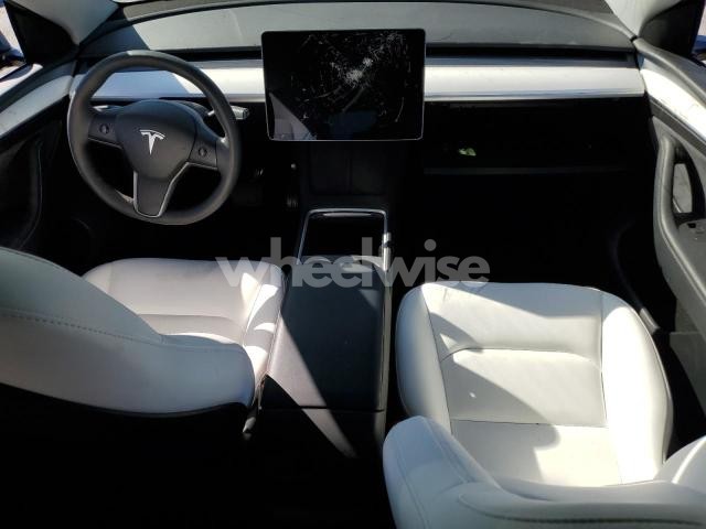 Photo 9 of 2024 TESLA MODEL Y (VIN 7SAYGDEE3RF082981)