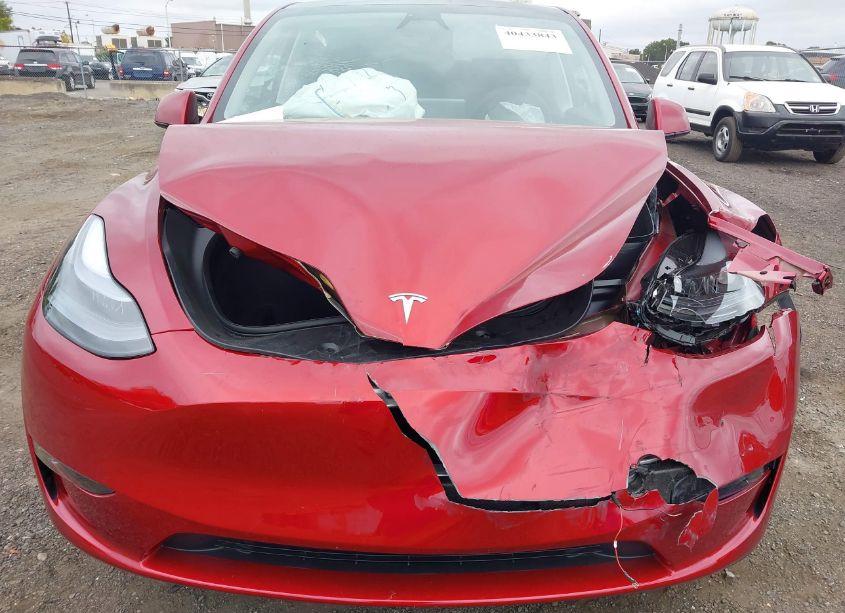 Photo 10 of 2024 Tesla Model Y LONG RANGE DUAL MOTOR ALL-WHEEL DRIVE (VIN 7SAYGDEE3RF152611)