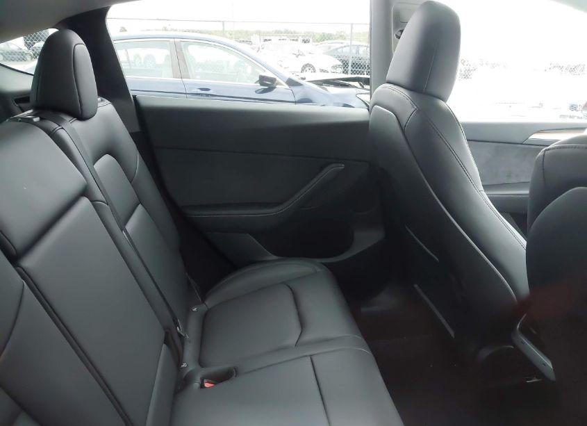 Photo 8 of 2024 Tesla Model Y LONG RANGE DUAL MOTOR ALL-WHEEL DRIVE (VIN 7SAYGDEE3RF152611)