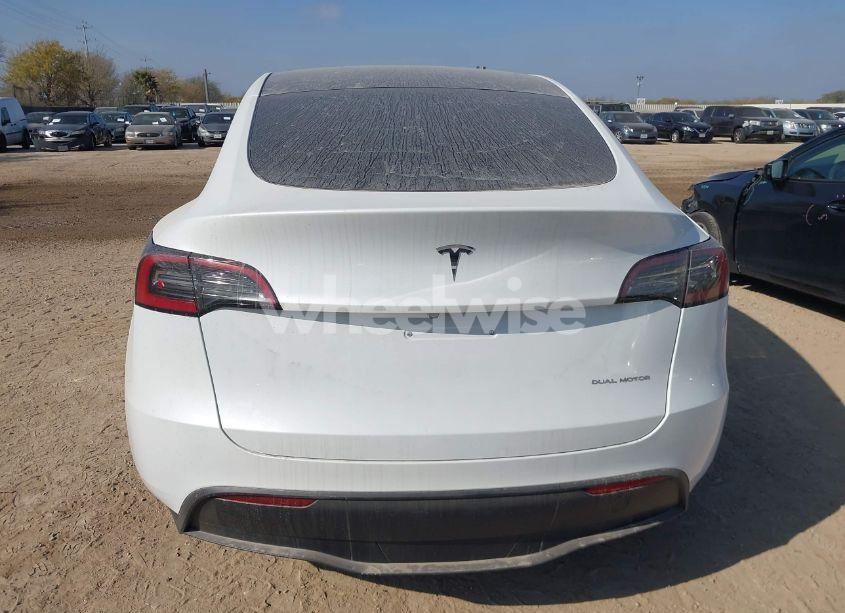 Photo 17 of 2025 Tesla Model Y LONG RANGE DUAL MOTOR ALL-WHEEL DRIVE (VIN 7SAYGDEE3SA359986)