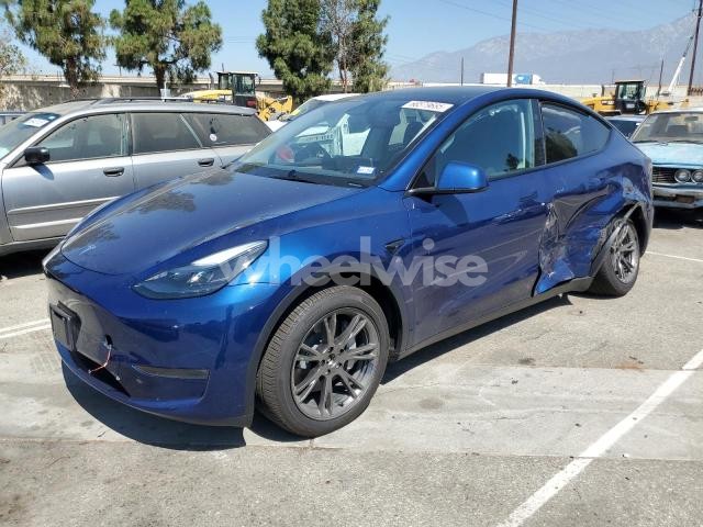 Photo 8 of 2025 TESLA MODEL Y (VIN 7SAYGDEE3SA360765)