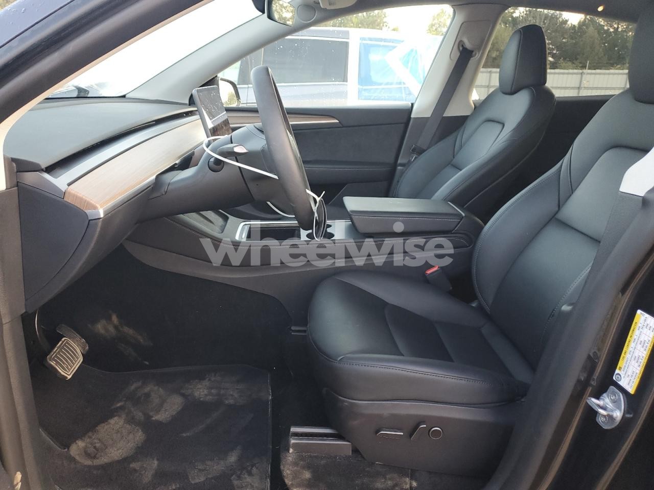 Photo 7 of 2025 TESLA MODEL Y (VIN 7SAYGDEE3SF284127)