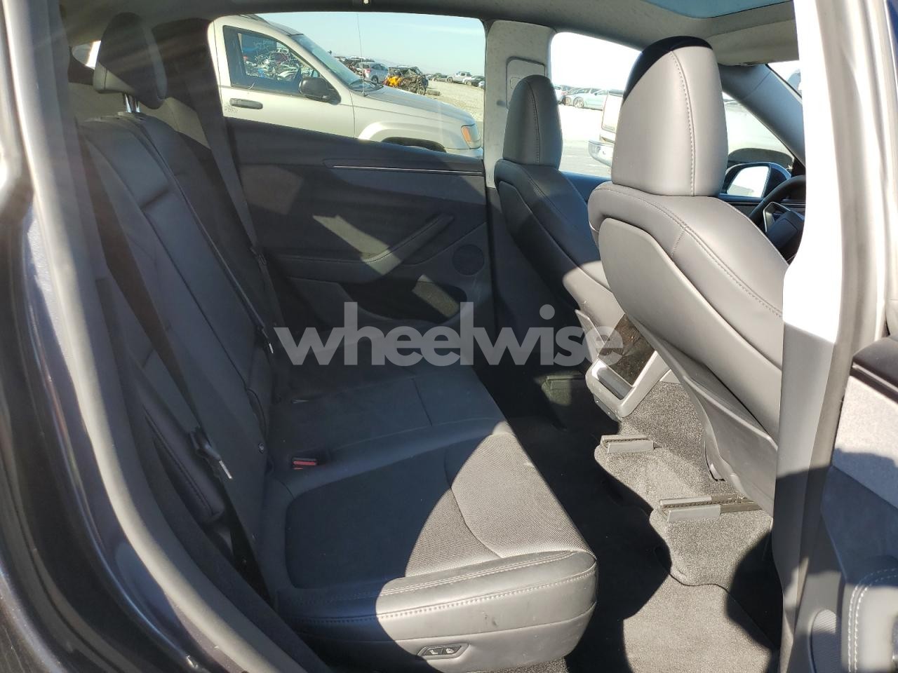 Photo 10 of 2026 TESLA MODEL Y (VIN 7SAYGDEE3TF339080)