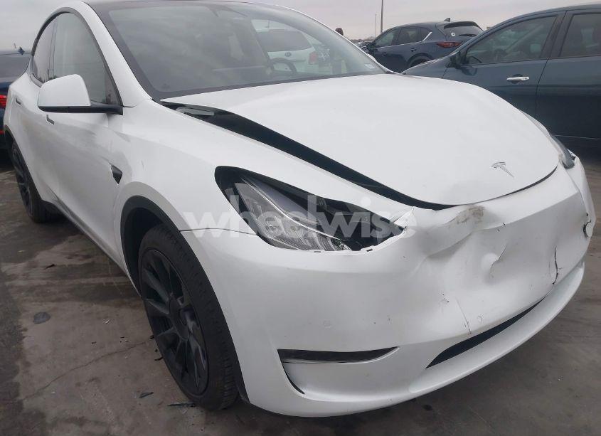 Photo 20 of 2022 Tesla Model Y LONG RANGE DUAL MOTOR ALL-WHEEL DRIVE (VIN 7SAYGDEE4NA010632)