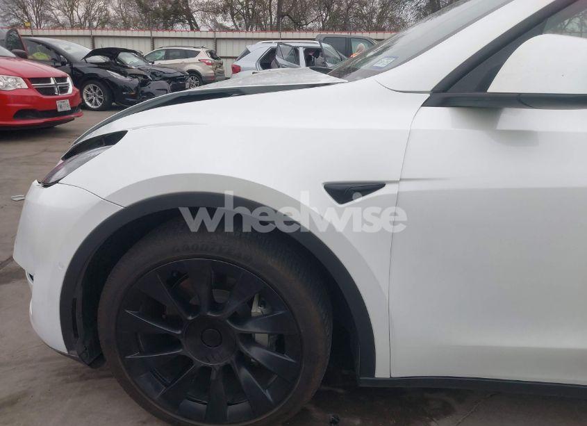 Photo 21 of 2022 Tesla Model Y LONG RANGE DUAL MOTOR ALL-WHEEL DRIVE (VIN 7SAYGDEE4NA010632)