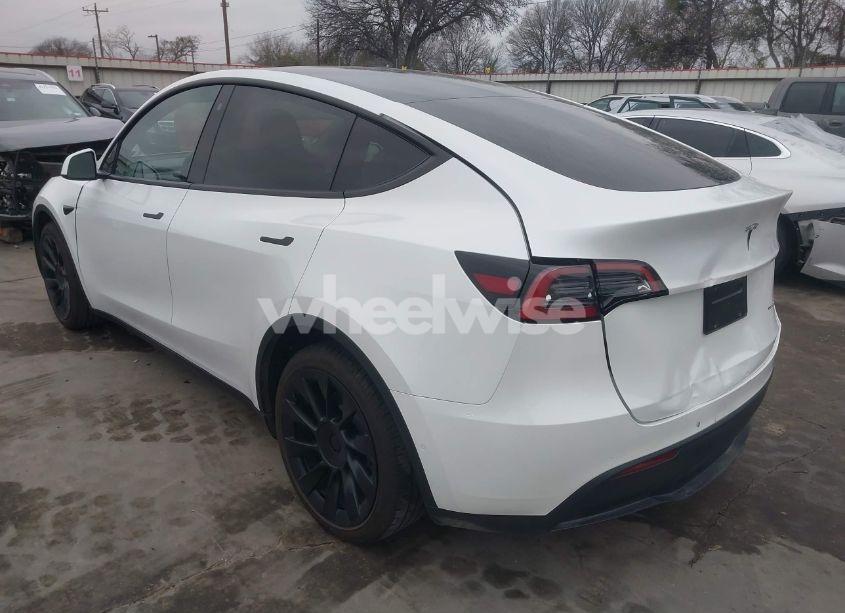 Photo 3 of 2022 Tesla Model Y LONG RANGE DUAL MOTOR ALL-WHEEL DRIVE (VIN 7SAYGDEE4NA010632)