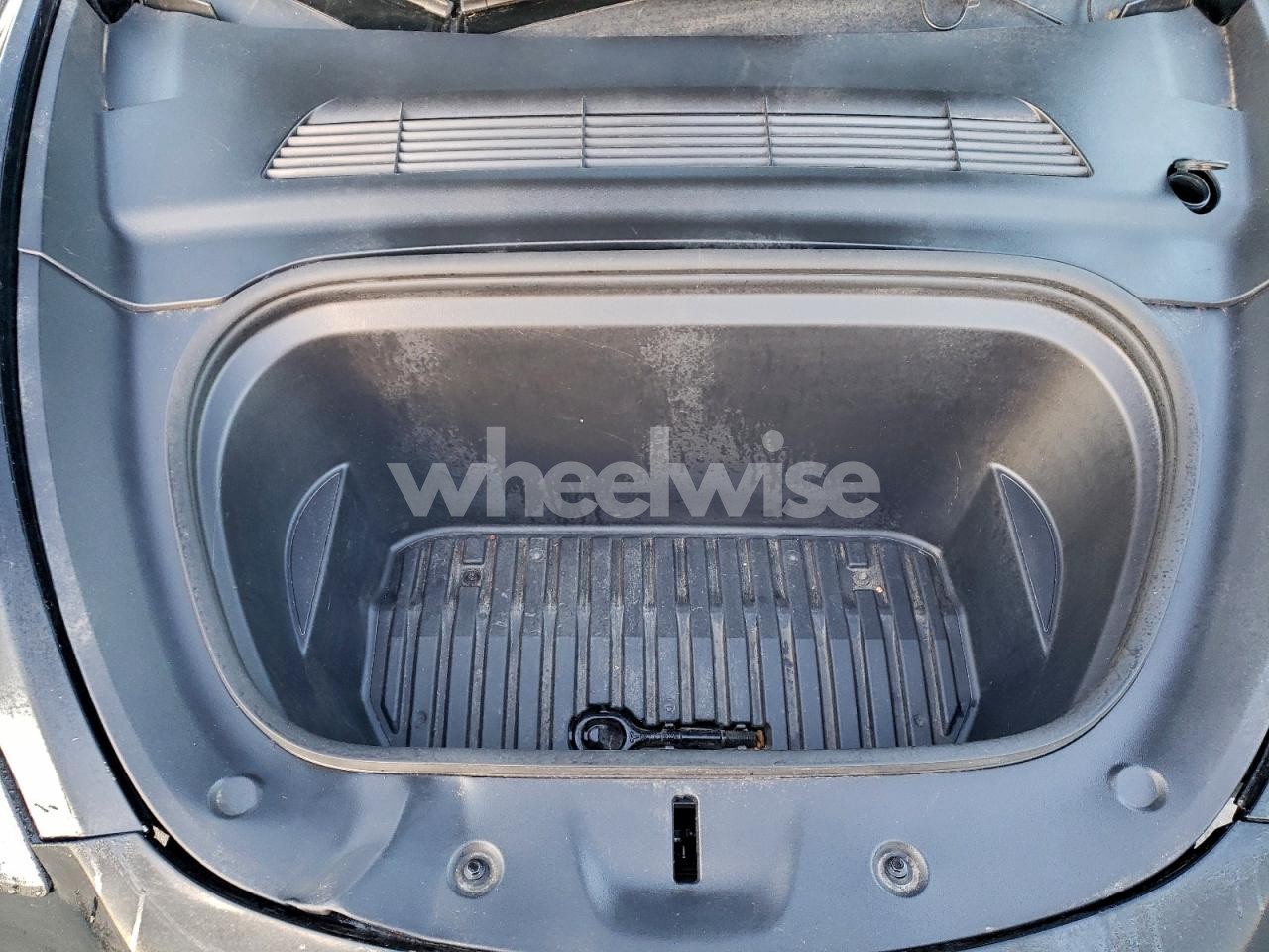 Photo 12 of 2022 TESLA MODEL Y (VIN 7SAYGDEE4NF440177)