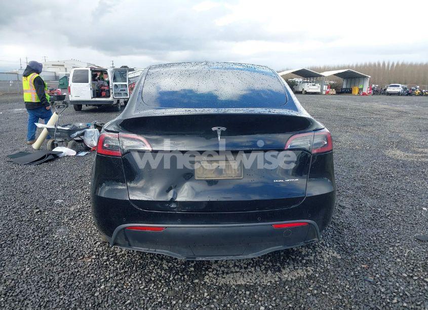 Photo 15 of 2022 Tesla Model Y LONG RANGE DUAL MOTOR ALL-WHEEL DRIVE (VIN 7SAYGDEE4NF447985)