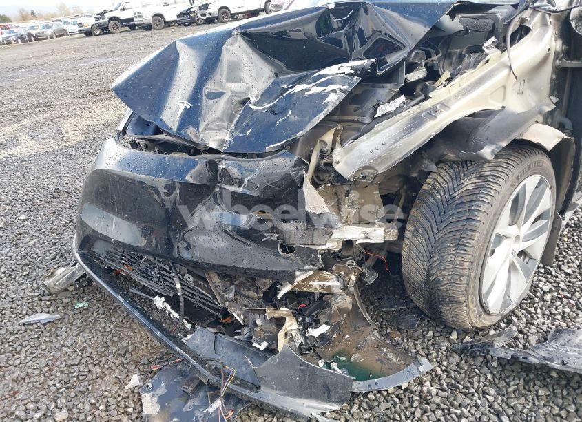 Photo 6 of 2022 Tesla Model Y LONG RANGE DUAL MOTOR ALL-WHEEL DRIVE (VIN 7SAYGDEE4NF447985)