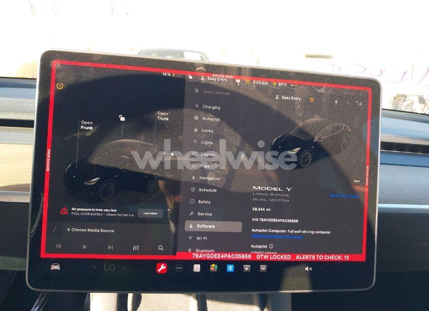 Photo 18 of 2023 Tesla Model Y AWD/LONG RANGE DUAL MOTOR ALL-WHEEL DRIVE (VIN 7SAYGDEE4PA035856)