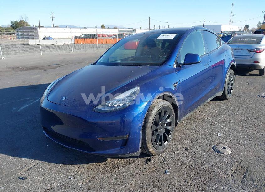 Photo 2 of 2023 Tesla Model Y AWD/LONG RANGE DUAL MOTOR ALL-WHEEL DRIVE (VIN 7SAYGDEE4PA035856)