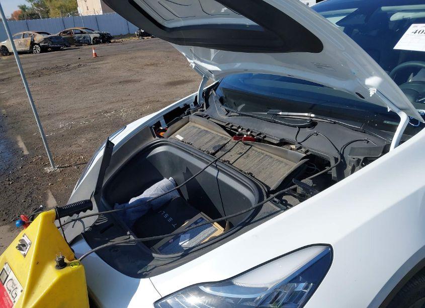 Photo 10 of 2023 Tesla Model Y AWD/LONG RANGE DUAL MOTOR ALL-WHEEL DRIVE (VIN 7SAYGDEE4PA136010)
