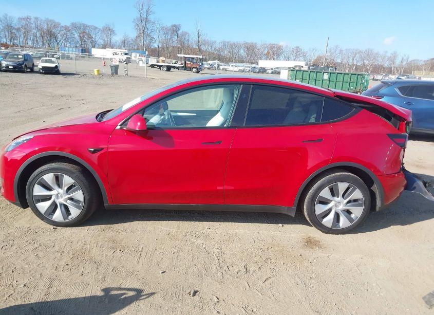 Photo 14 of 2023 Tesla Model Y AWD/LONG RANGE DUAL MOTOR ALL-WHEEL DRIVE (VIN 7SAYGDEE4PA141398)