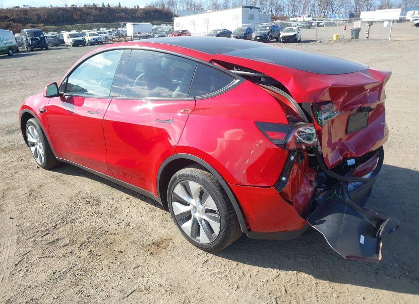 Photo 3 of 2023 Tesla Model Y AWD/LONG RANGE DUAL MOTOR ALL-WHEEL DRIVE (VIN 7SAYGDEE4PA141398)
