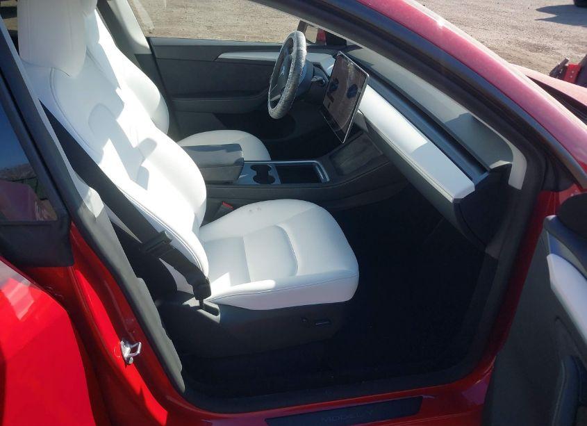 Photo 5 of 2023 Tesla Model Y AWD/LONG RANGE DUAL MOTOR ALL-WHEEL DRIVE (VIN 7SAYGDEE4PA141398)