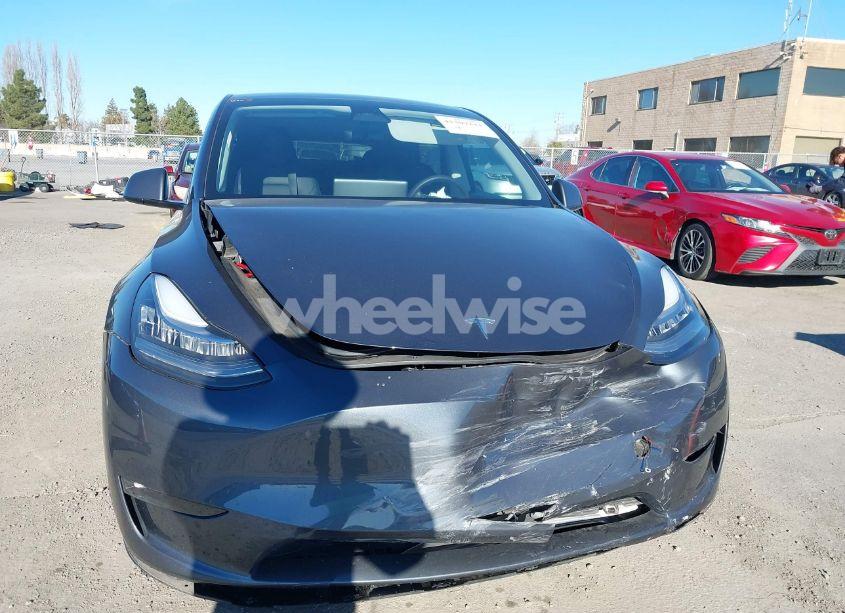 Photo 11 of 2023 Tesla Model Y AWD/LONG RANGE DUAL MOTOR ALL-WHEEL DRIVE (VIN 7SAYGDEE4PF587988)