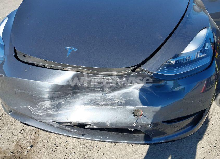 Photo 6 of 2023 Tesla Model Y AWD/LONG RANGE DUAL MOTOR ALL-WHEEL DRIVE (VIN 7SAYGDEE4PF587988)