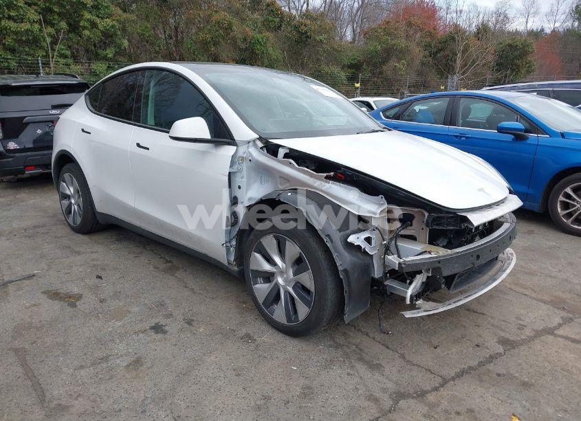 2023 Tesla Model Y AWD/LONG RANGE DUAL MOTOR ALL-WHEEL DRIVE (VIN 7SAYGDEE4PF621640) main photo