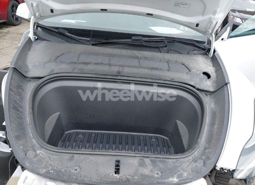 Photo 10 of 2023 Tesla Model Y AWD/LONG RANGE DUAL MOTOR ALL-WHEEL DRIVE (VIN 7SAYGDEE4PF621640)