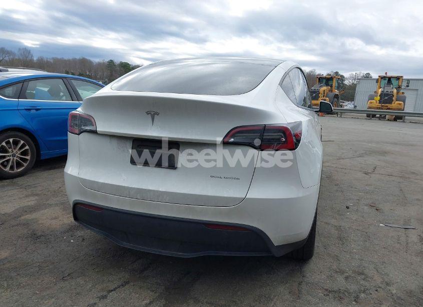 Photo 17 of 2023 Tesla Model Y AWD/LONG RANGE DUAL MOTOR ALL-WHEEL DRIVE (VIN 7SAYGDEE4PF621640)