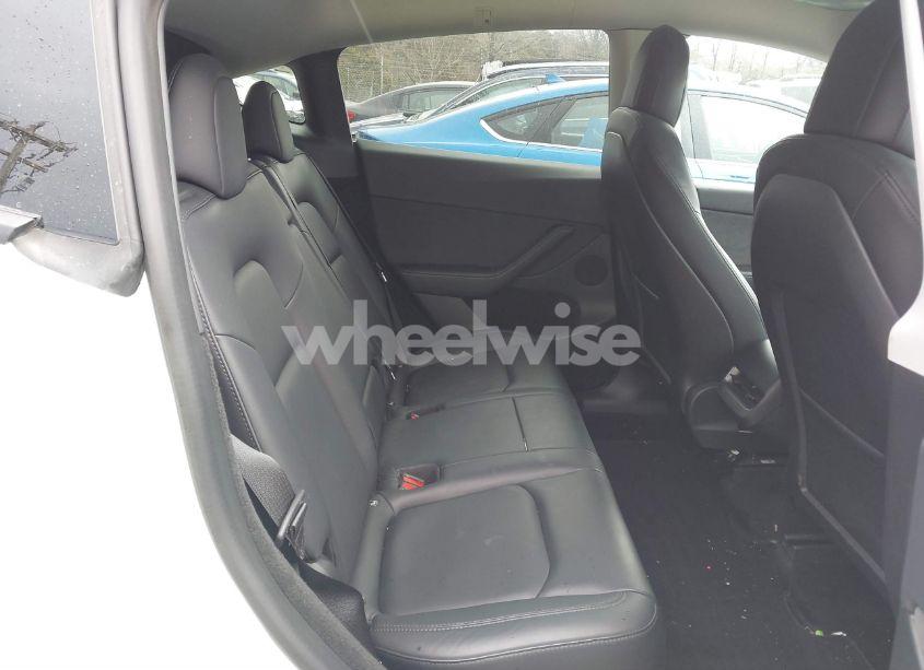 Photo 8 of 2023 Tesla Model Y AWD/LONG RANGE DUAL MOTOR ALL-WHEEL DRIVE (VIN 7SAYGDEE4PF621640)