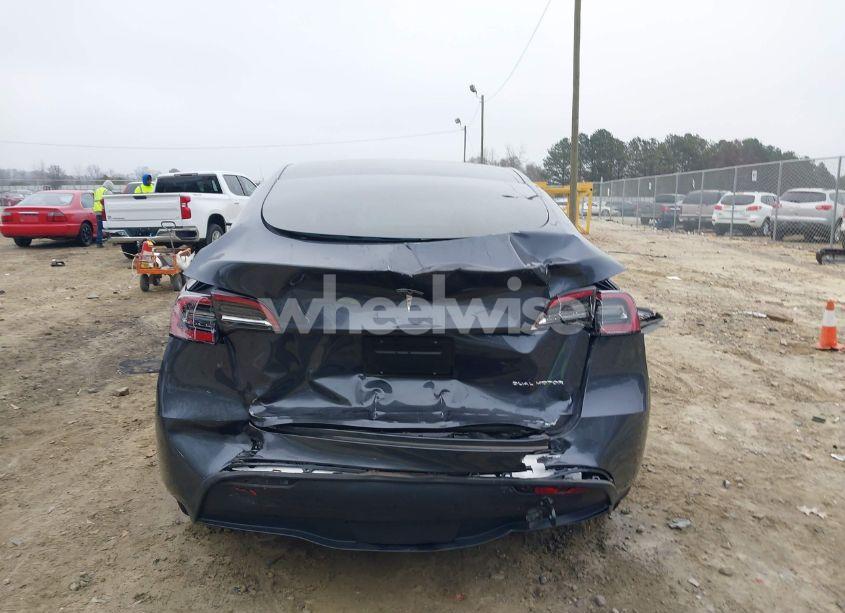 Photo 17 of 2023 Tesla Model Y AWD/LONG RANGE DUAL MOTOR ALL-WHEEL DRIVE (VIN 7SAYGDEE4PF709796)