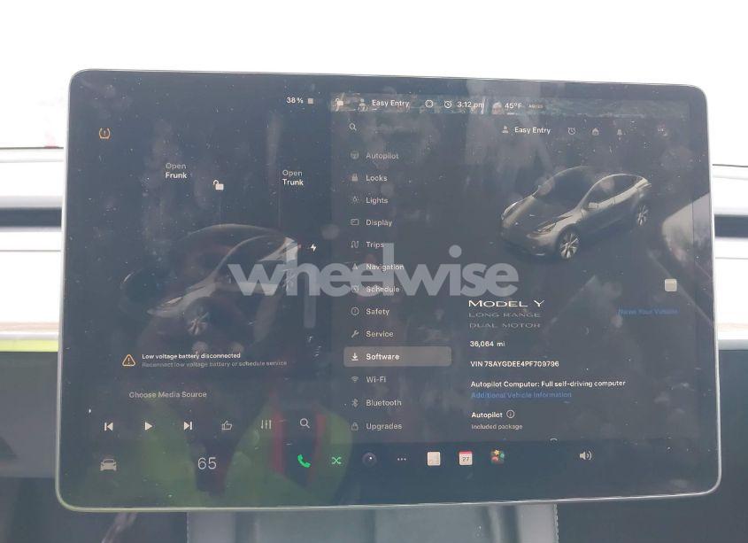 Photo 19 of 2023 Tesla Model Y AWD/LONG RANGE DUAL MOTOR ALL-WHEEL DRIVE (VIN 7SAYGDEE4PF709796)